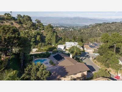 Man Rescued after, his vehicle falls down a hill in Beverly Crest, Los Angeles